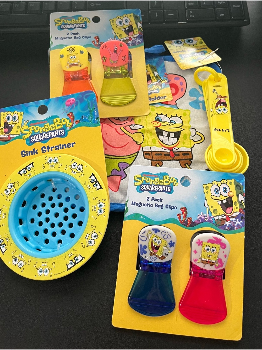 SpongeBob SquarePants Kitchen Accessories Set - Yellow Blue Red Pink